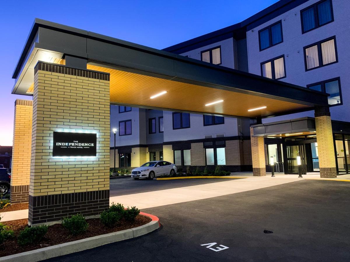 The Independence Hotel 외부 사진